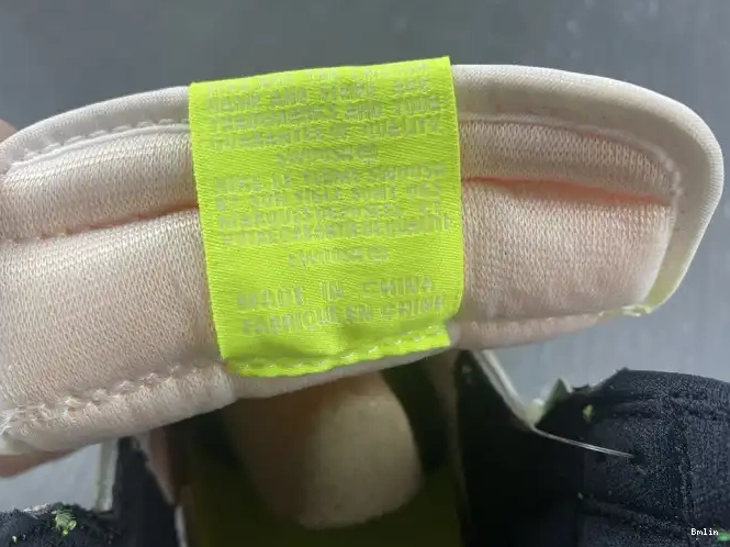 Bmlin shoes 1 Air Jordan OG High 555088-702 Volt 0607